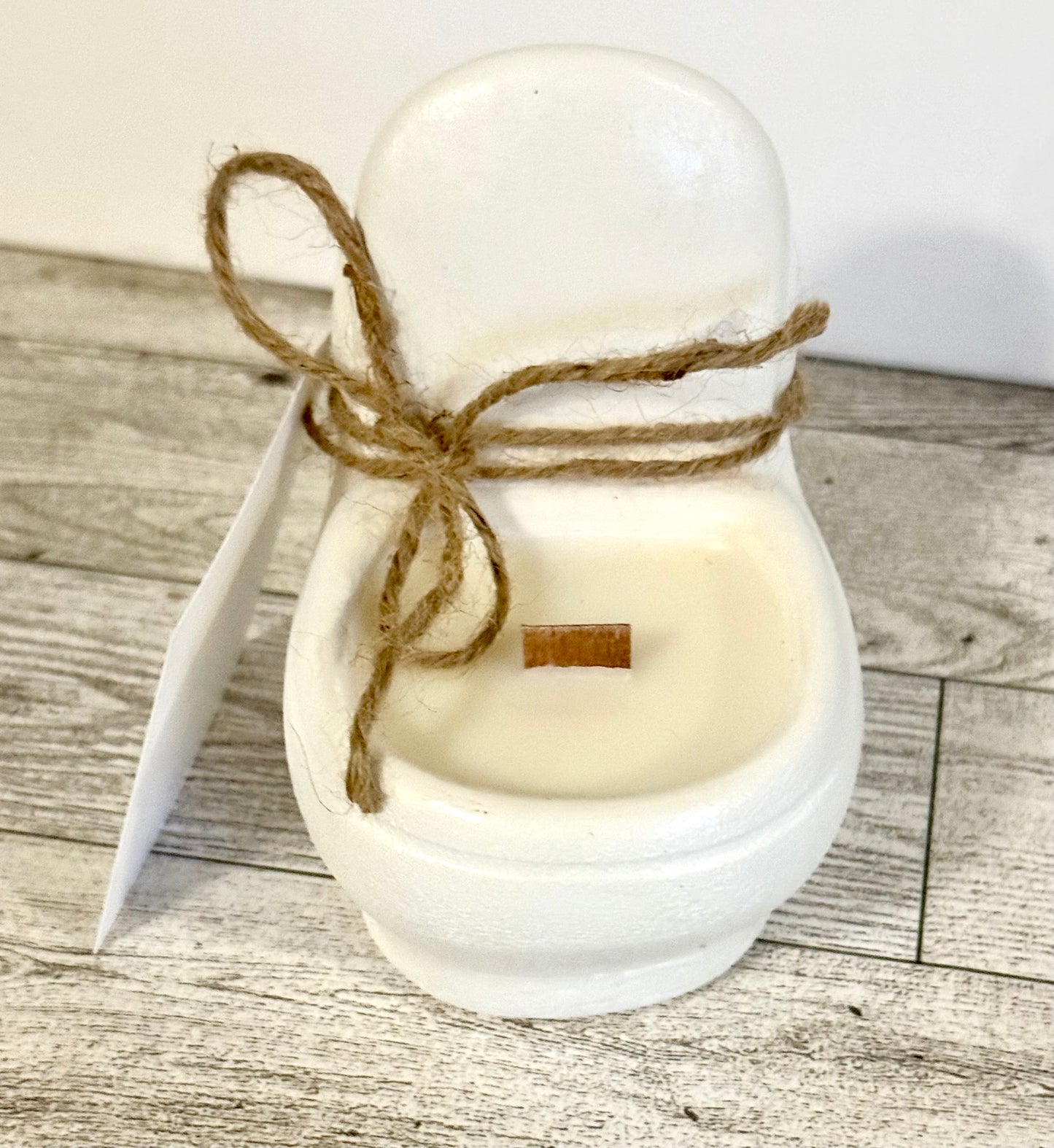 Toilet Humor β Fruity Flush Scent Soy Candle