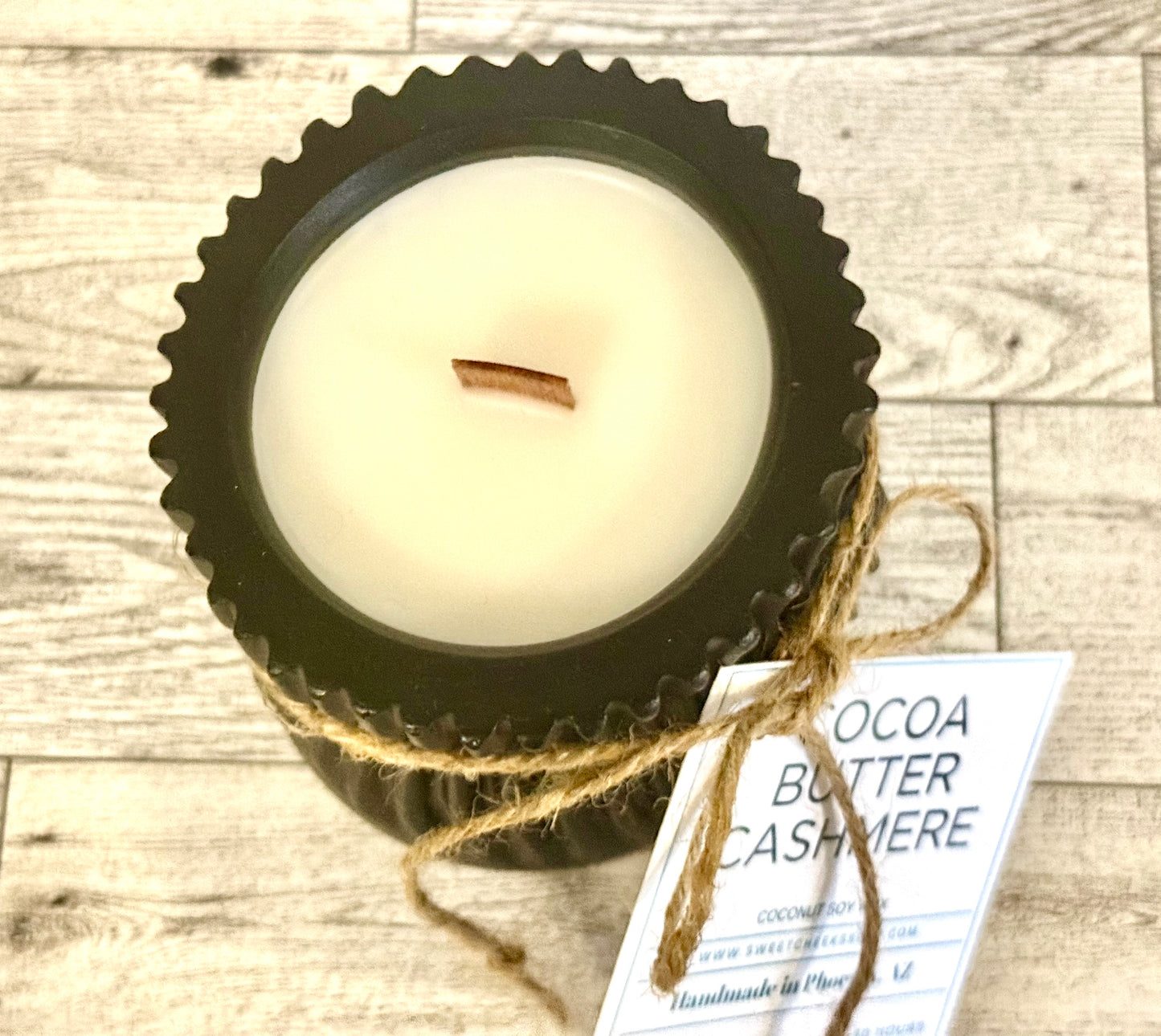 Cocoa Butter Cashmere Black Ceramic Coconut Soy Candle